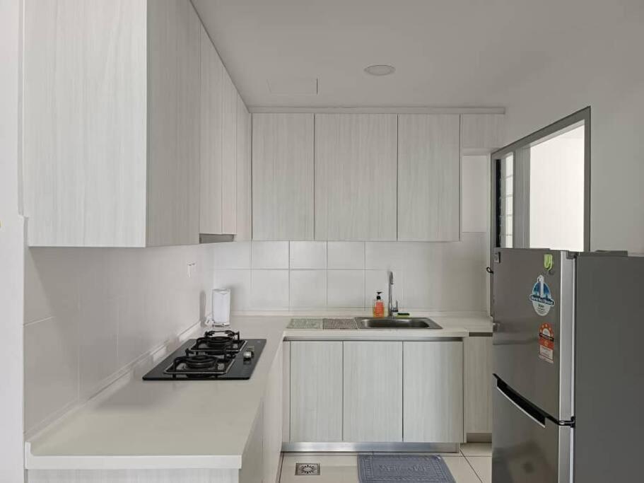 One Tebrau By Antlerzone Apartman Johor Bahru Kültér fotó