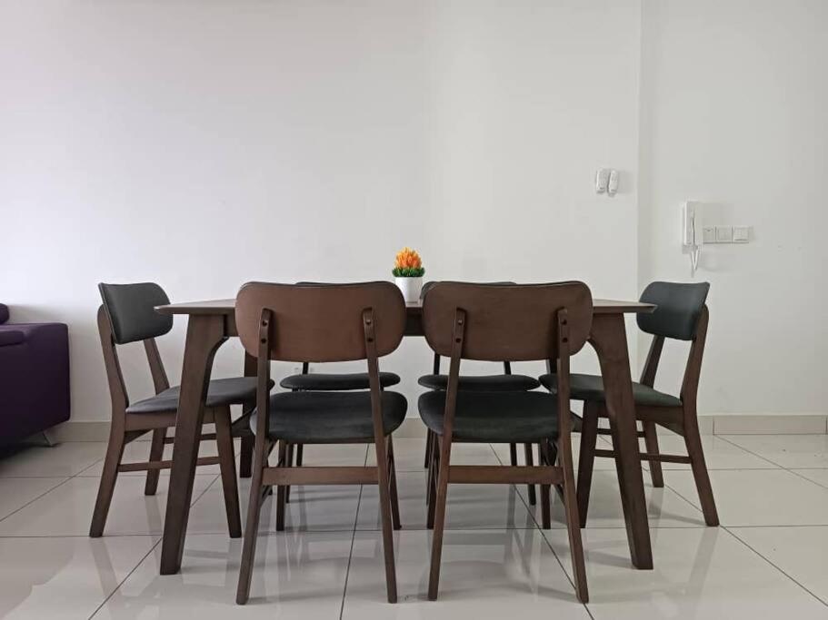 One Tebrau By Antlerzone Apartman Johor Bahru Kültér fotó